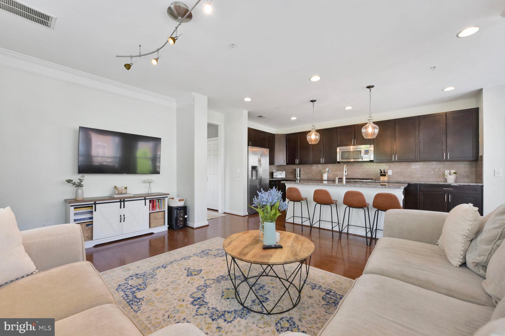 LOFTS AT METROWEST - Residential