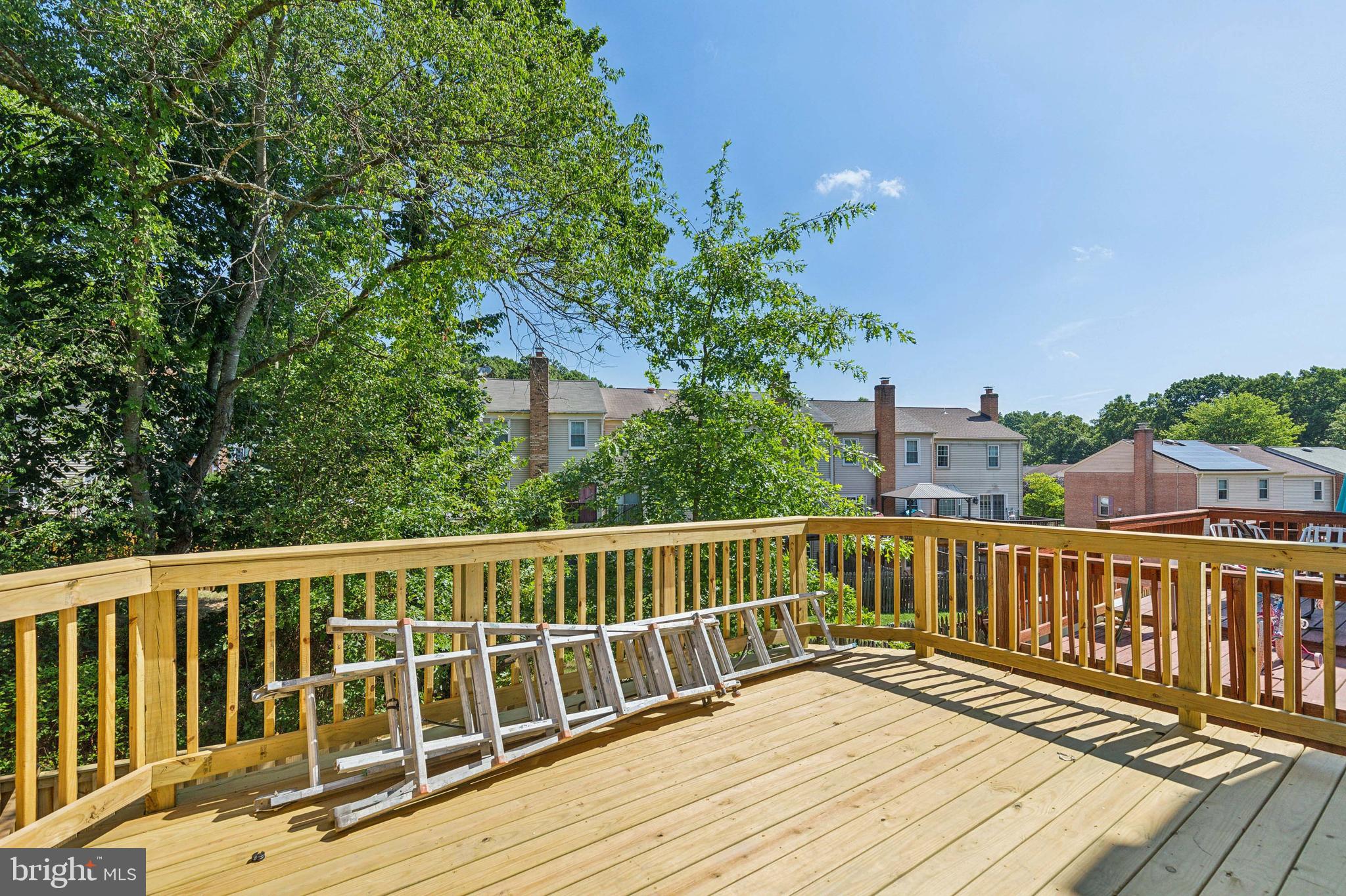 LAKE RIDGE - Residential