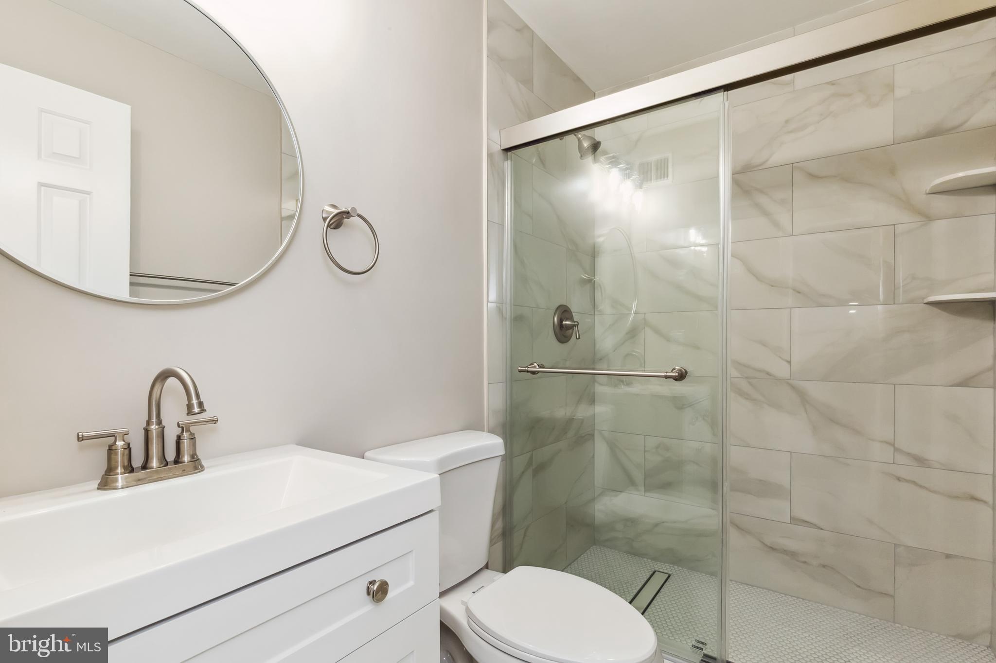 LAKE RIDGE - Residential