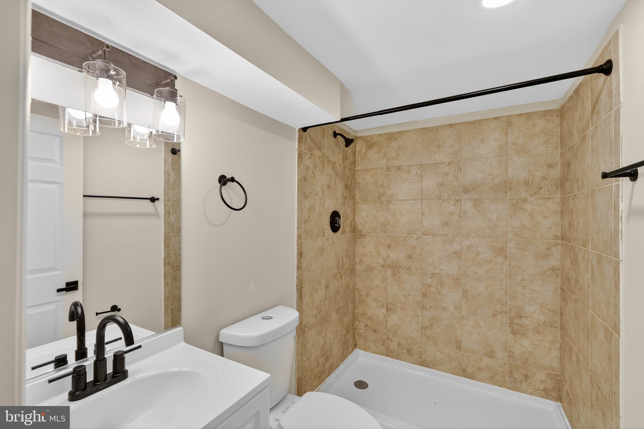 SILVER ROCK - Residential