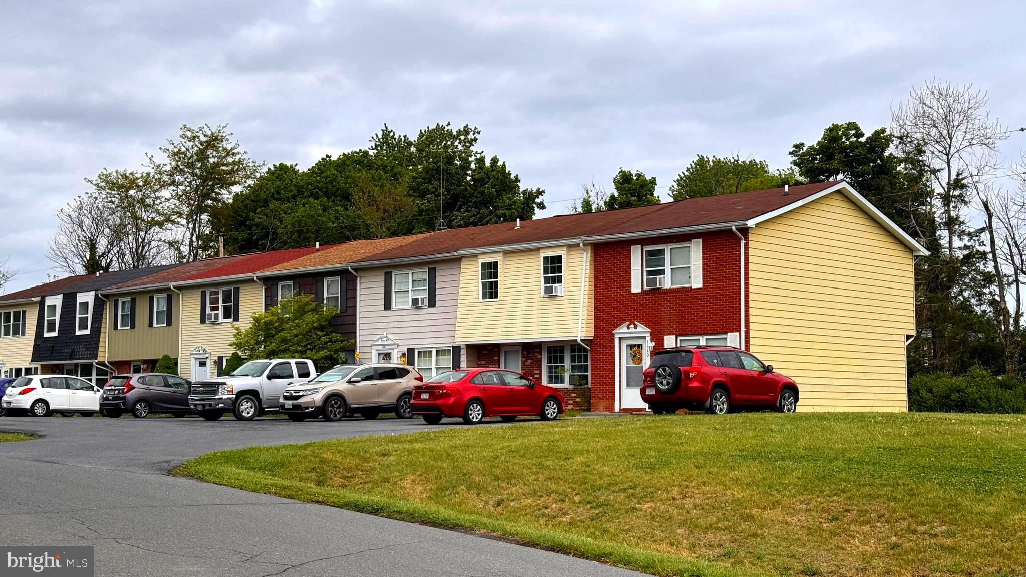 SURRY SQUARE - Residential
