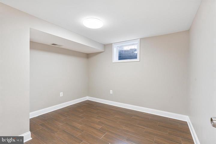 CONN AVE PARK - Residential Lease