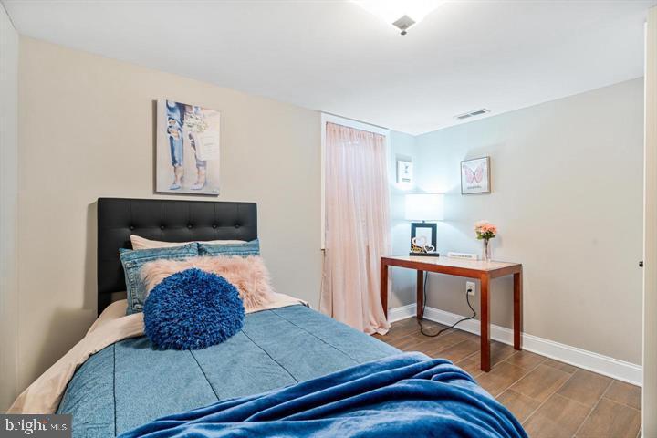 CONN AVE PARK - Residential Lease