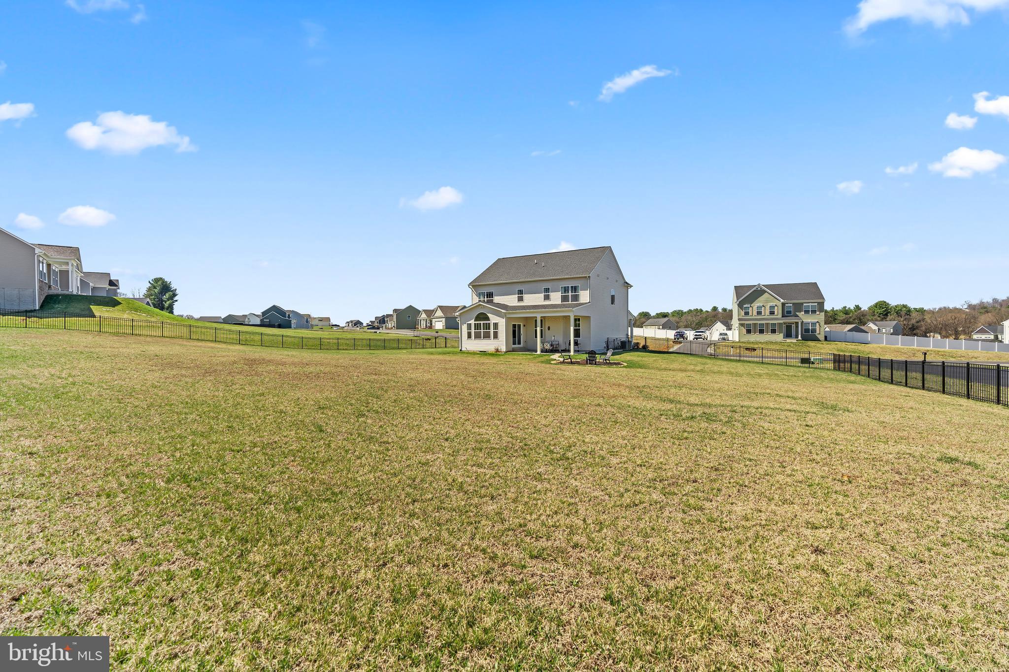 AMBERFIELD - Residential