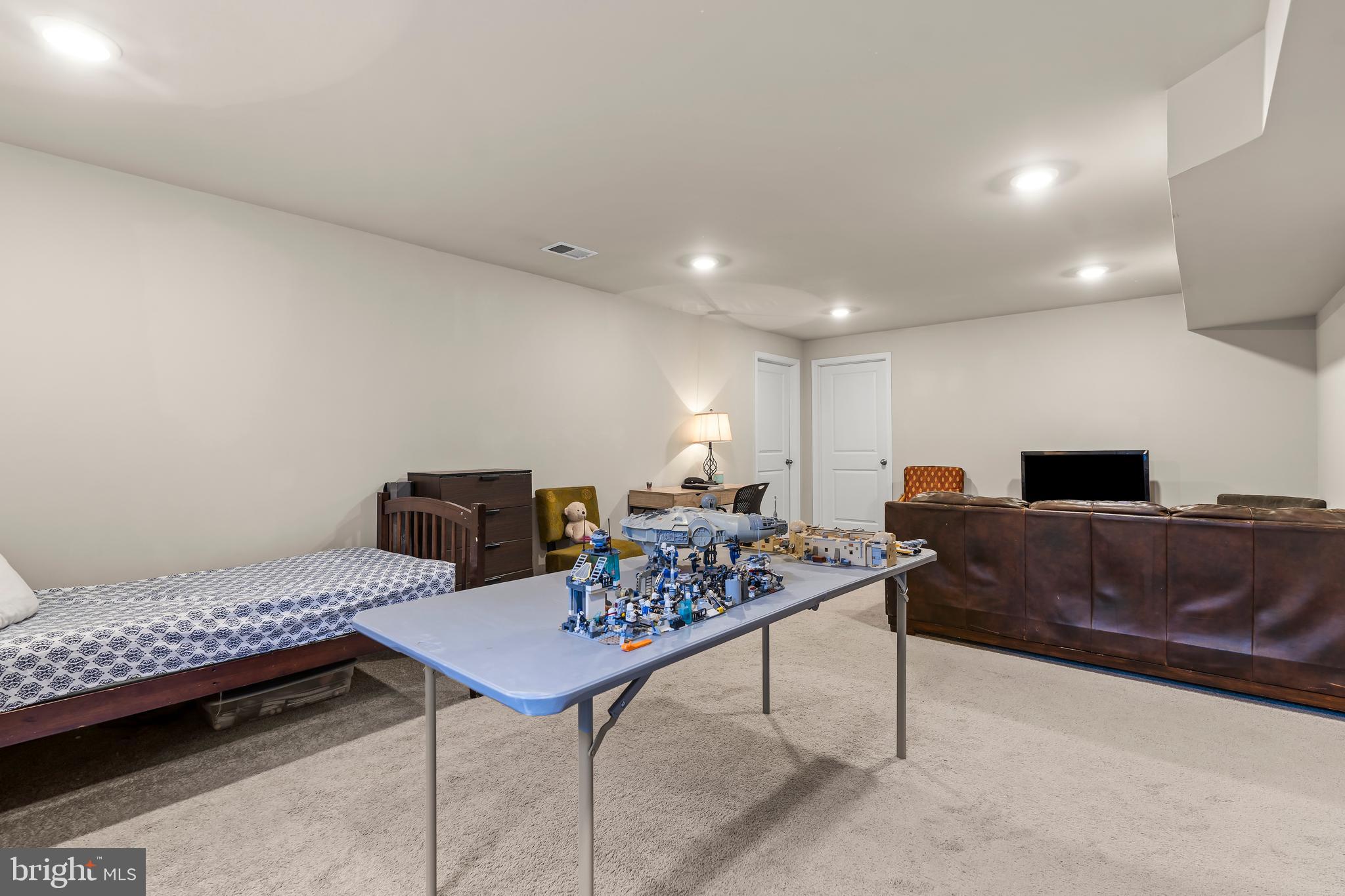 AMBERFIELD - Residential