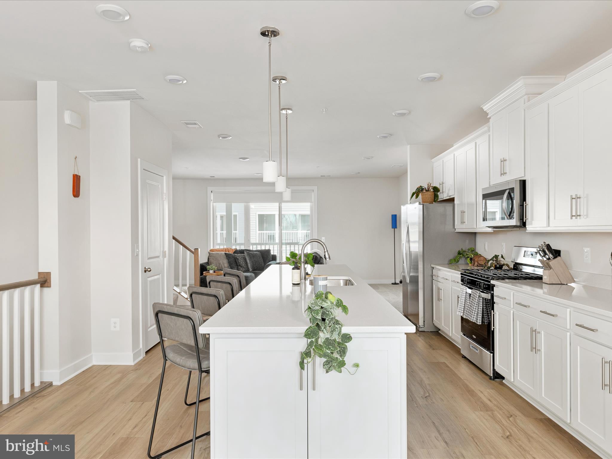 KINCORA - Residential Lease