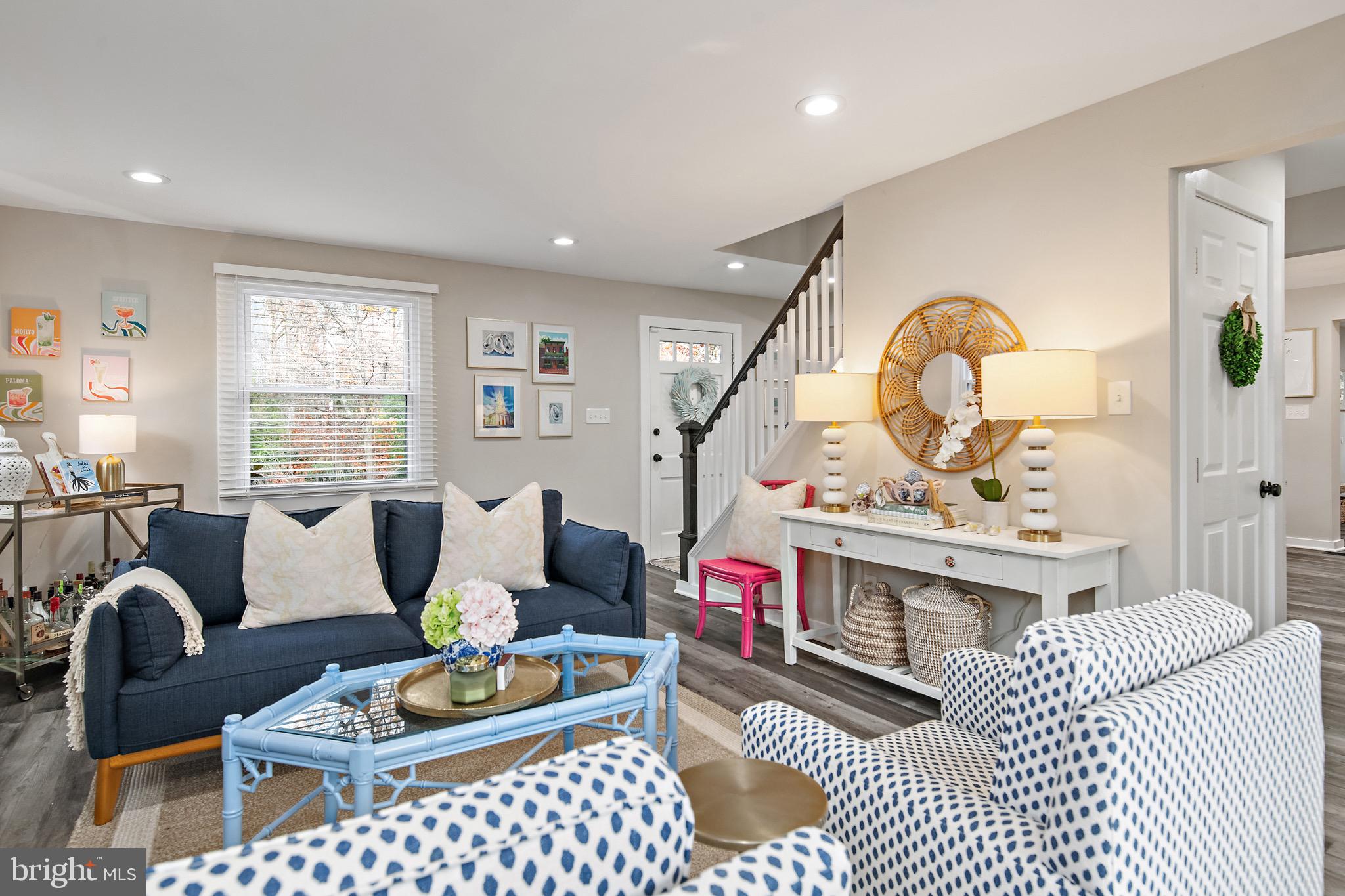 ANNAPOLIS ROADS - Residential