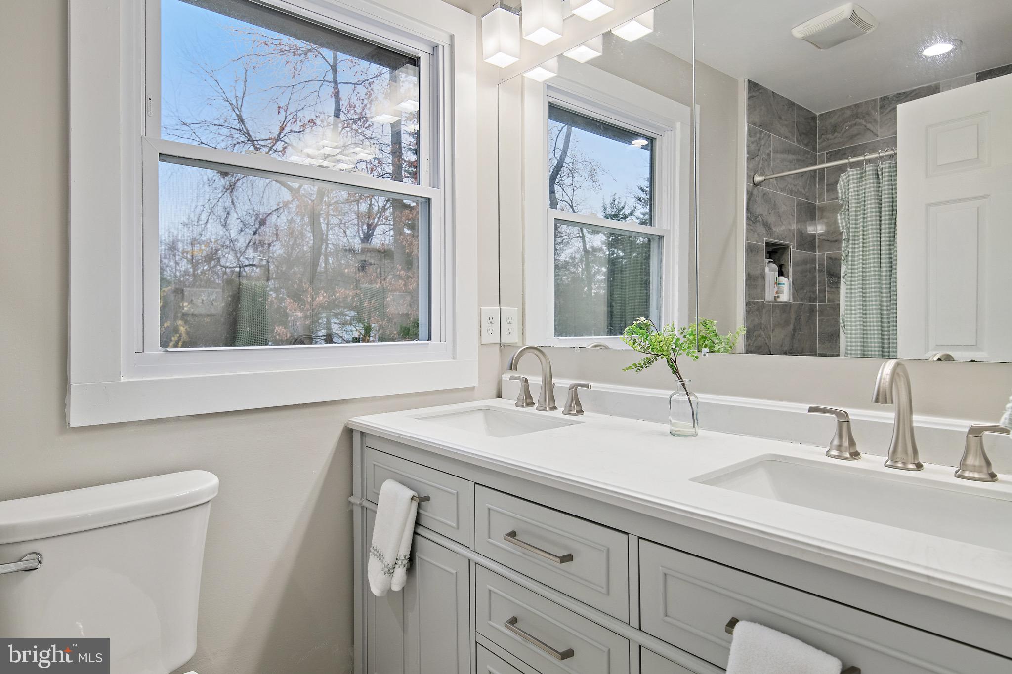 ANNAPOLIS ROADS - Residential