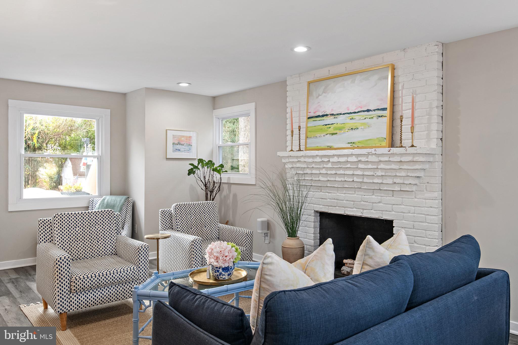 ANNAPOLIS ROADS - Residential