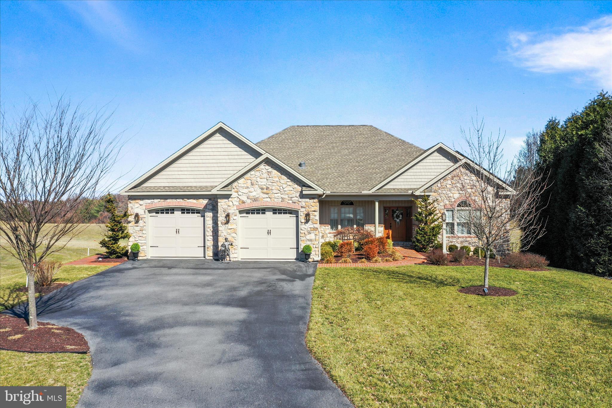 MAJESTIC RIDGE - Residential