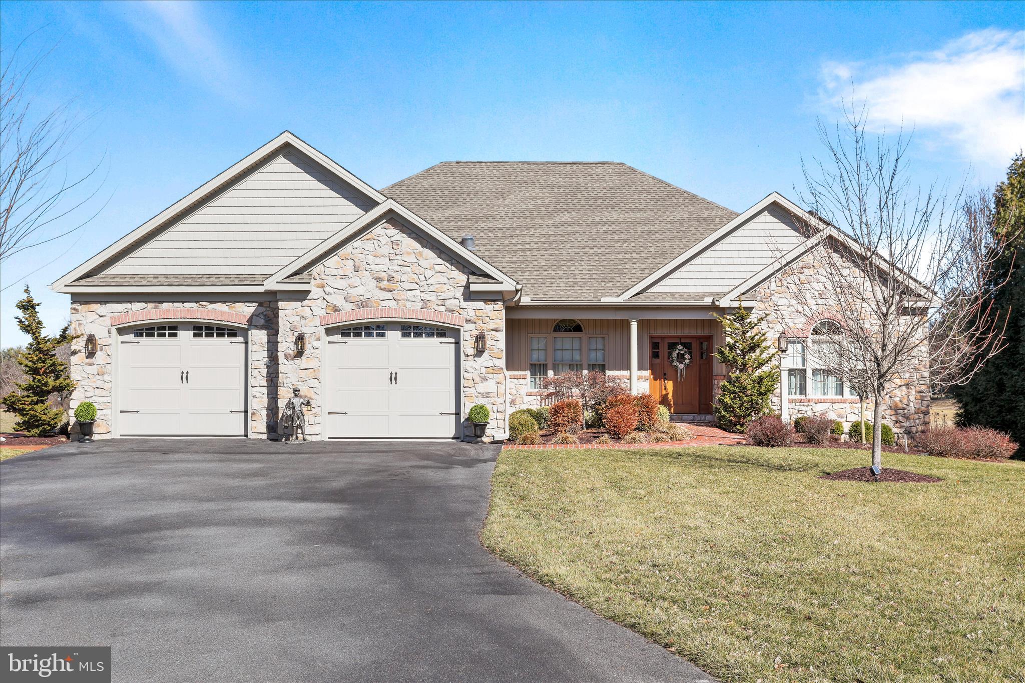 MAJESTIC RIDGE - Residential