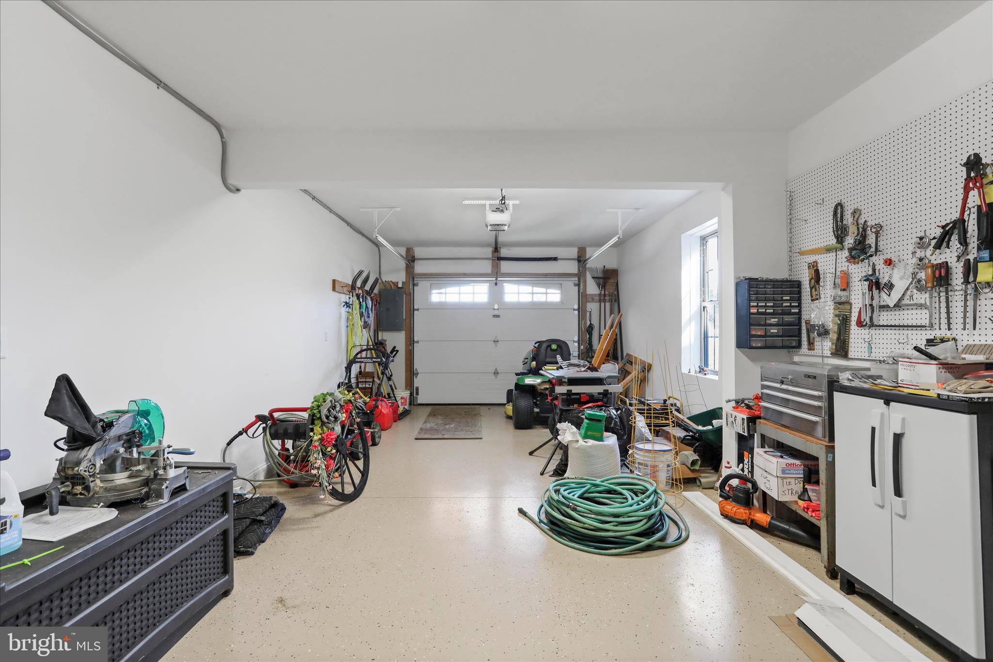 MAJESTIC RIDGE - Residential