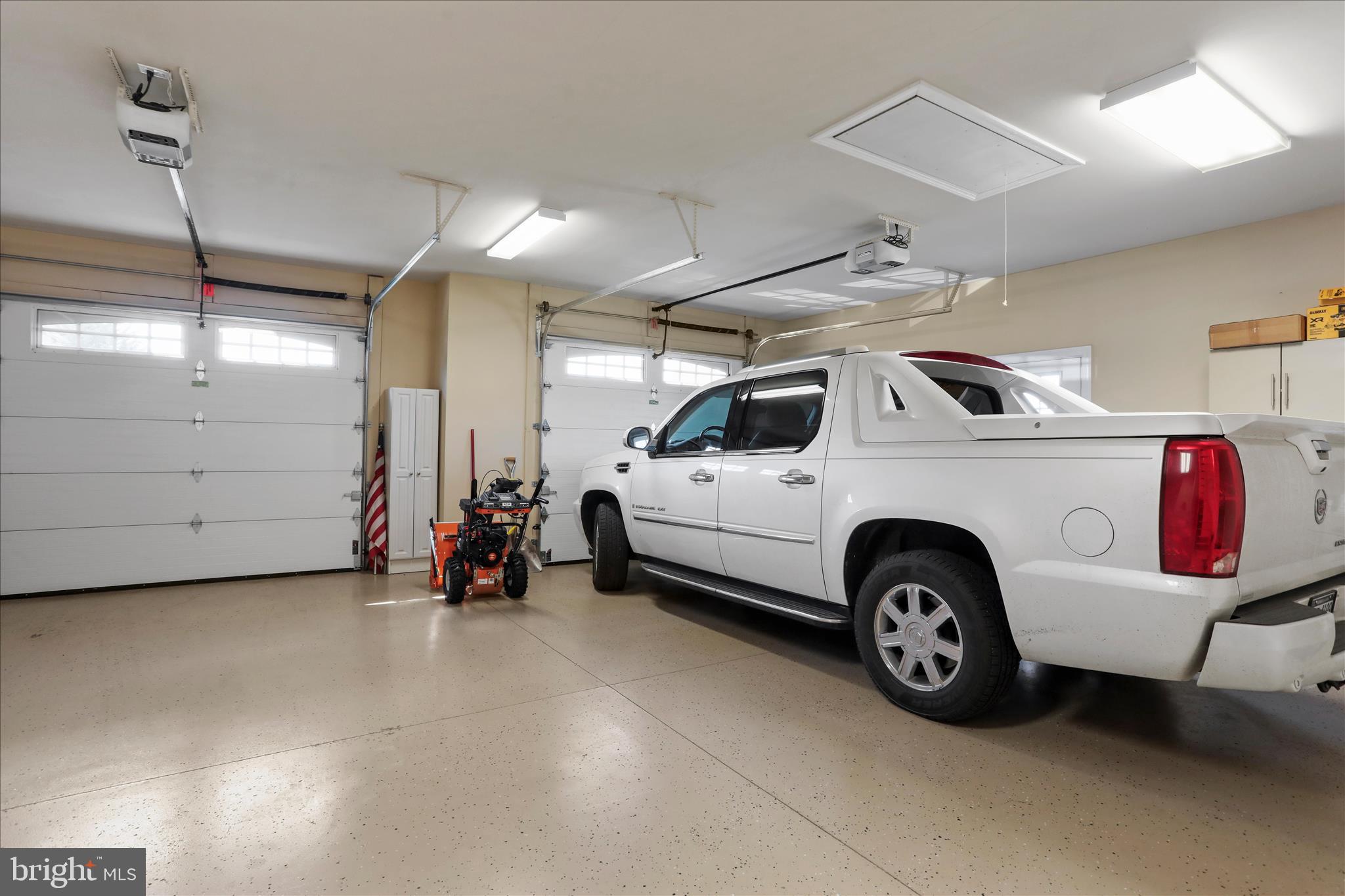 MAJESTIC RIDGE - Residential