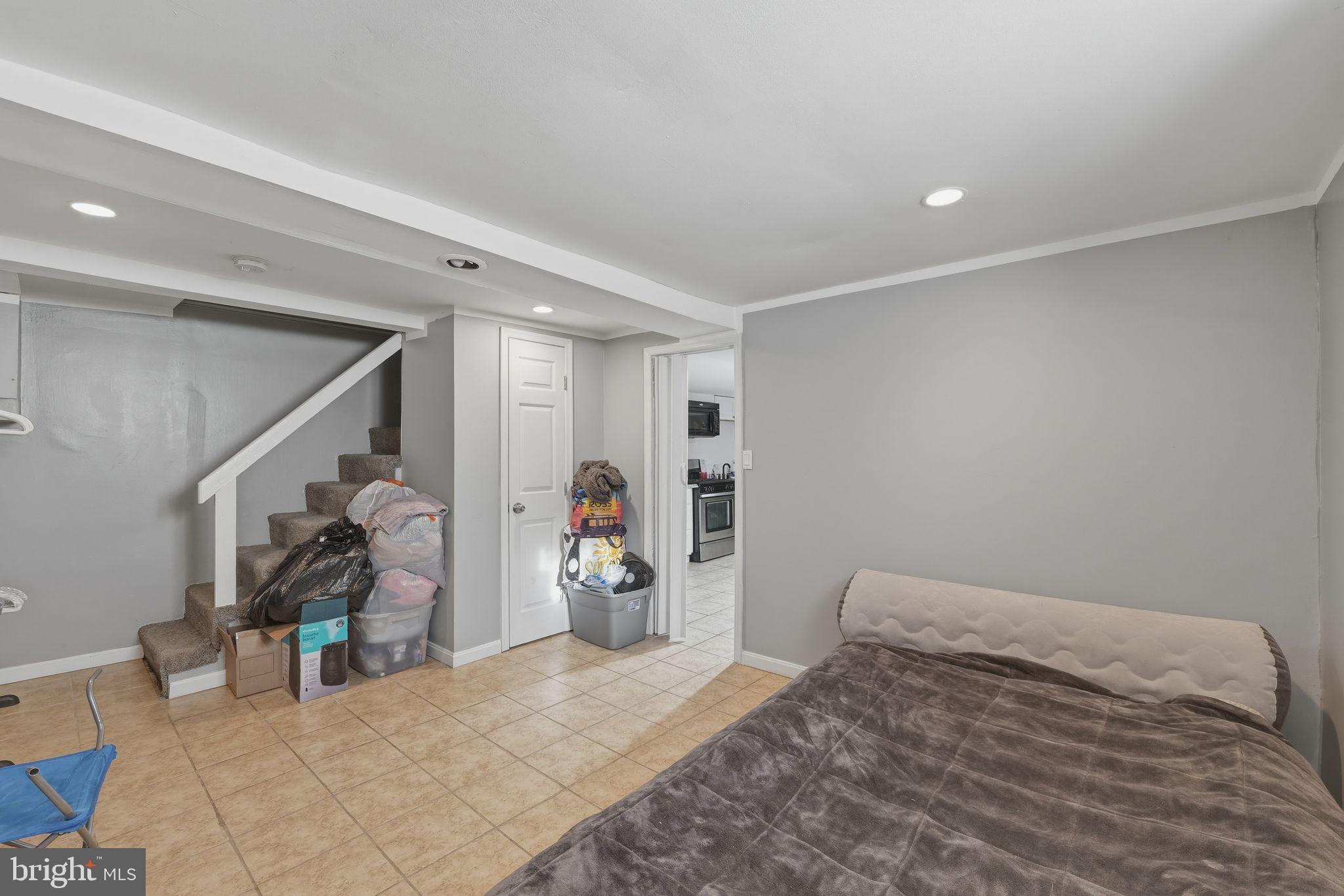 WINSTON GOVANS - Residential Income