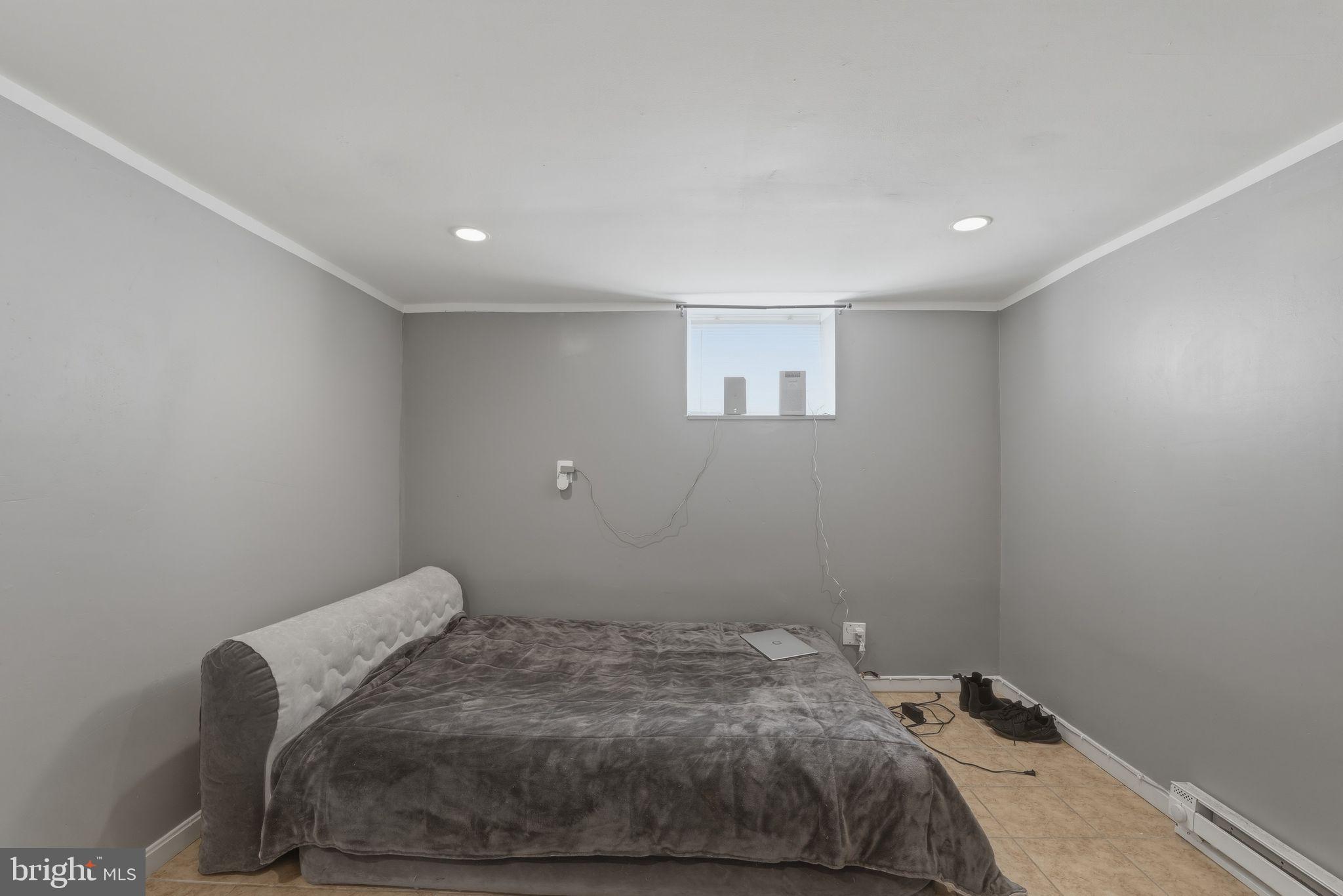 WINSTON GOVANS - Residential Income