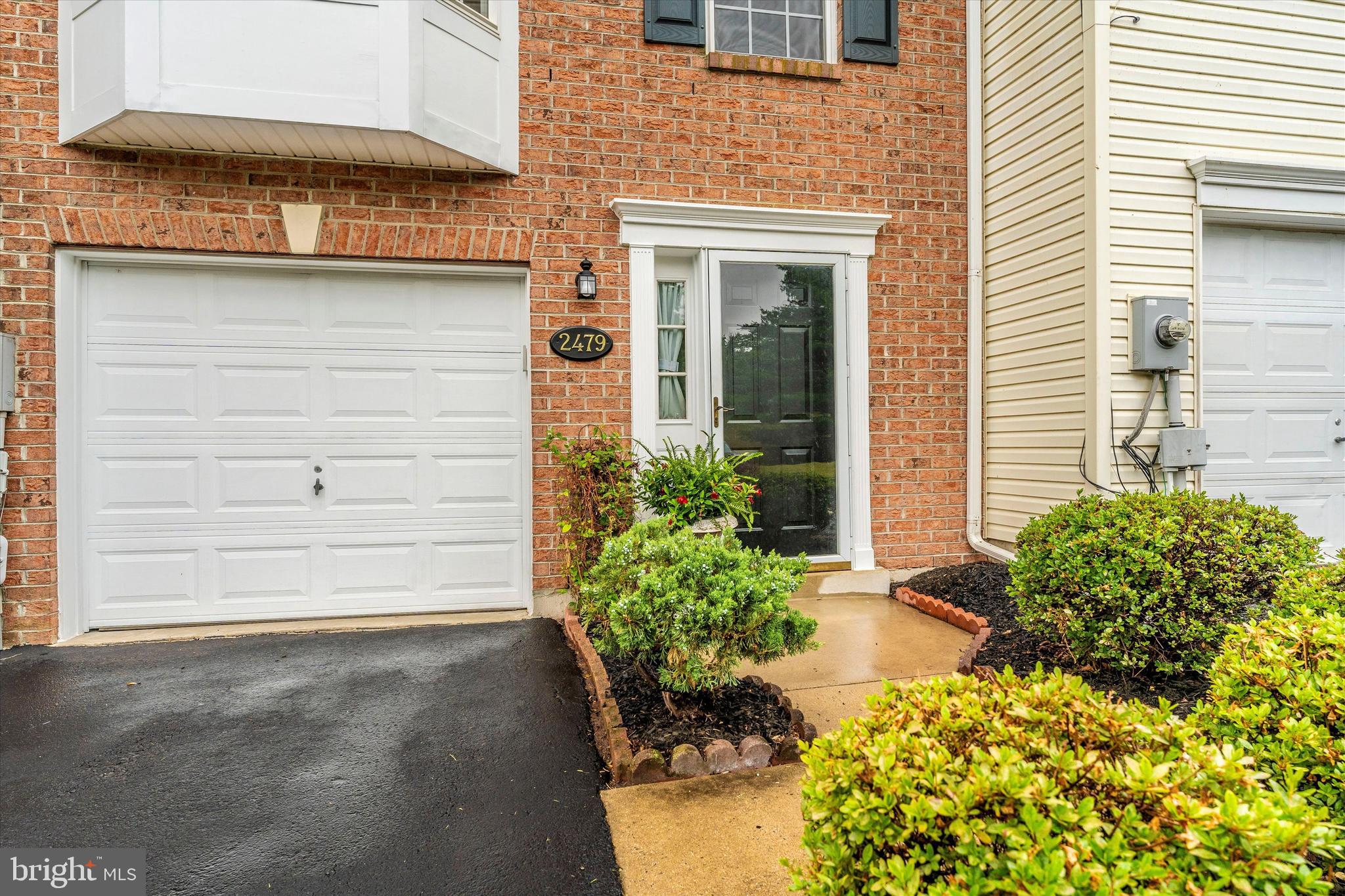 WHITTIER POND - Residential