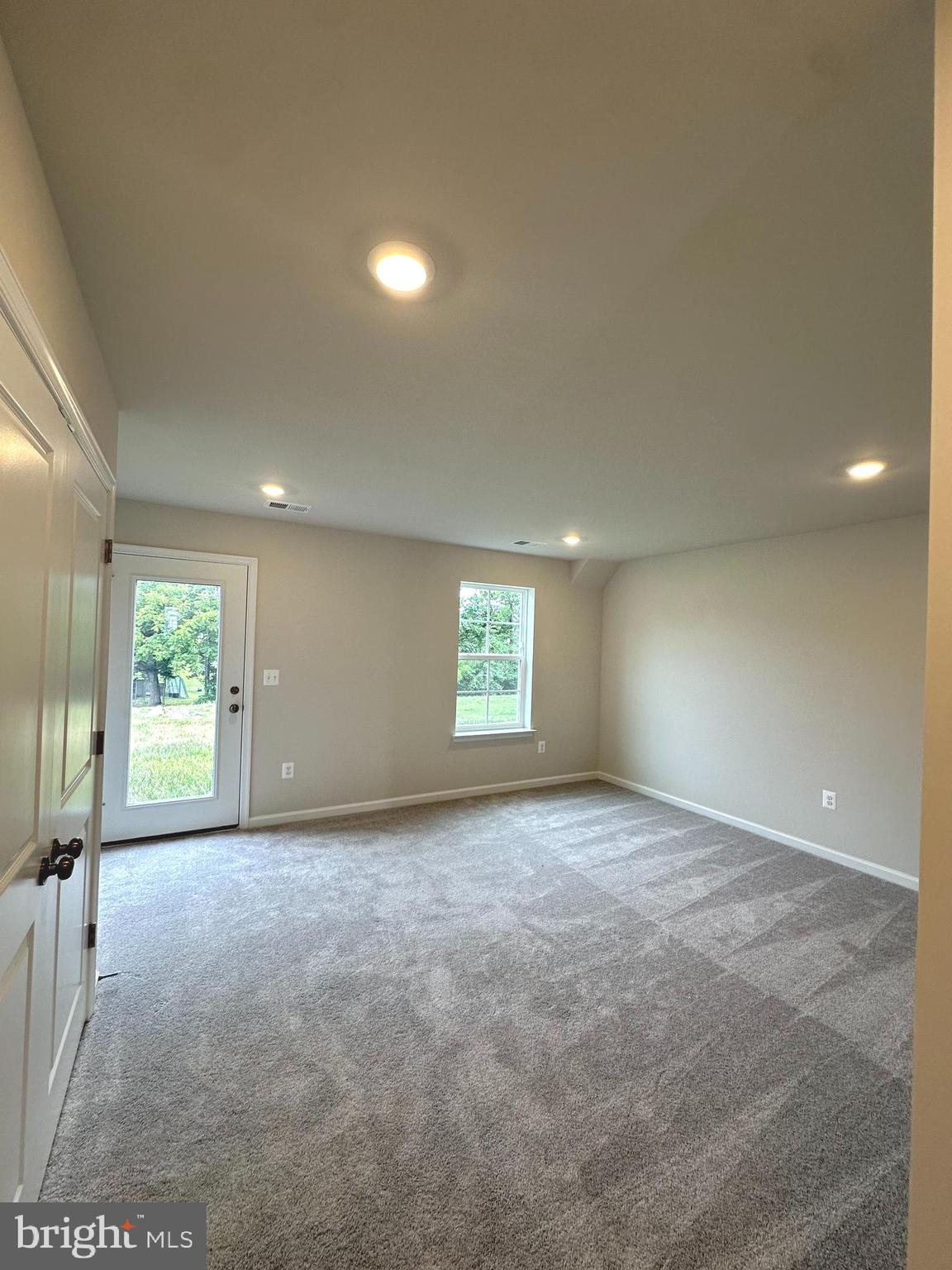 WILLOW GLEN - Residential Lease