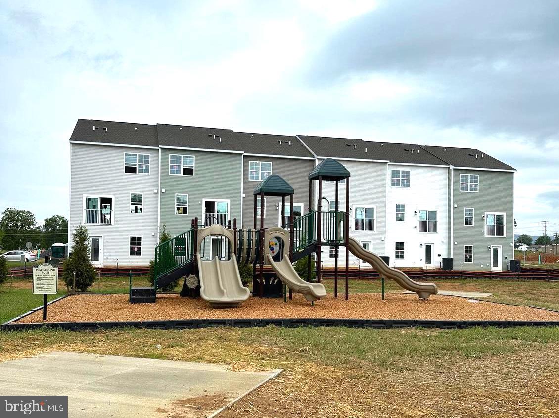 WILLOW GLEN - Residential Lease