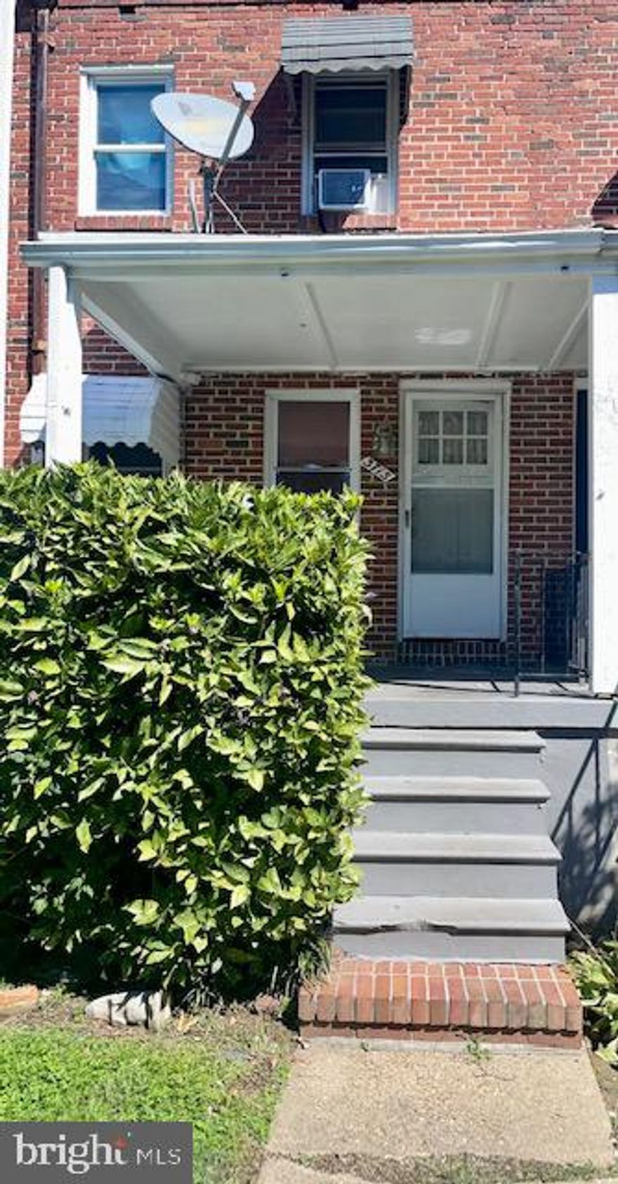 Great opportunity to add this home to your rental portfolio! New plumbing, new roof, new furnace, and newly renovated home ready for new ownership! Currently rented and tenant would like to stay. Lead certified. Don't miss this opportunity to add to or start building your rental portfolio!