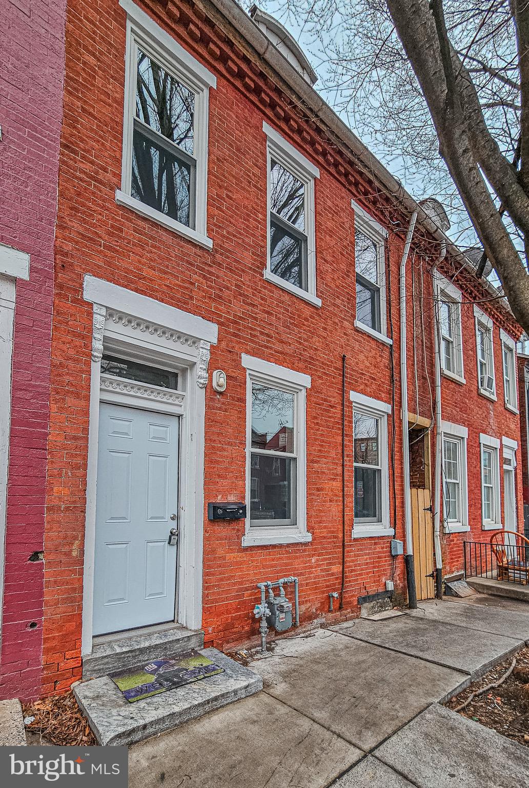 SOUTH LANCASTER - Residential