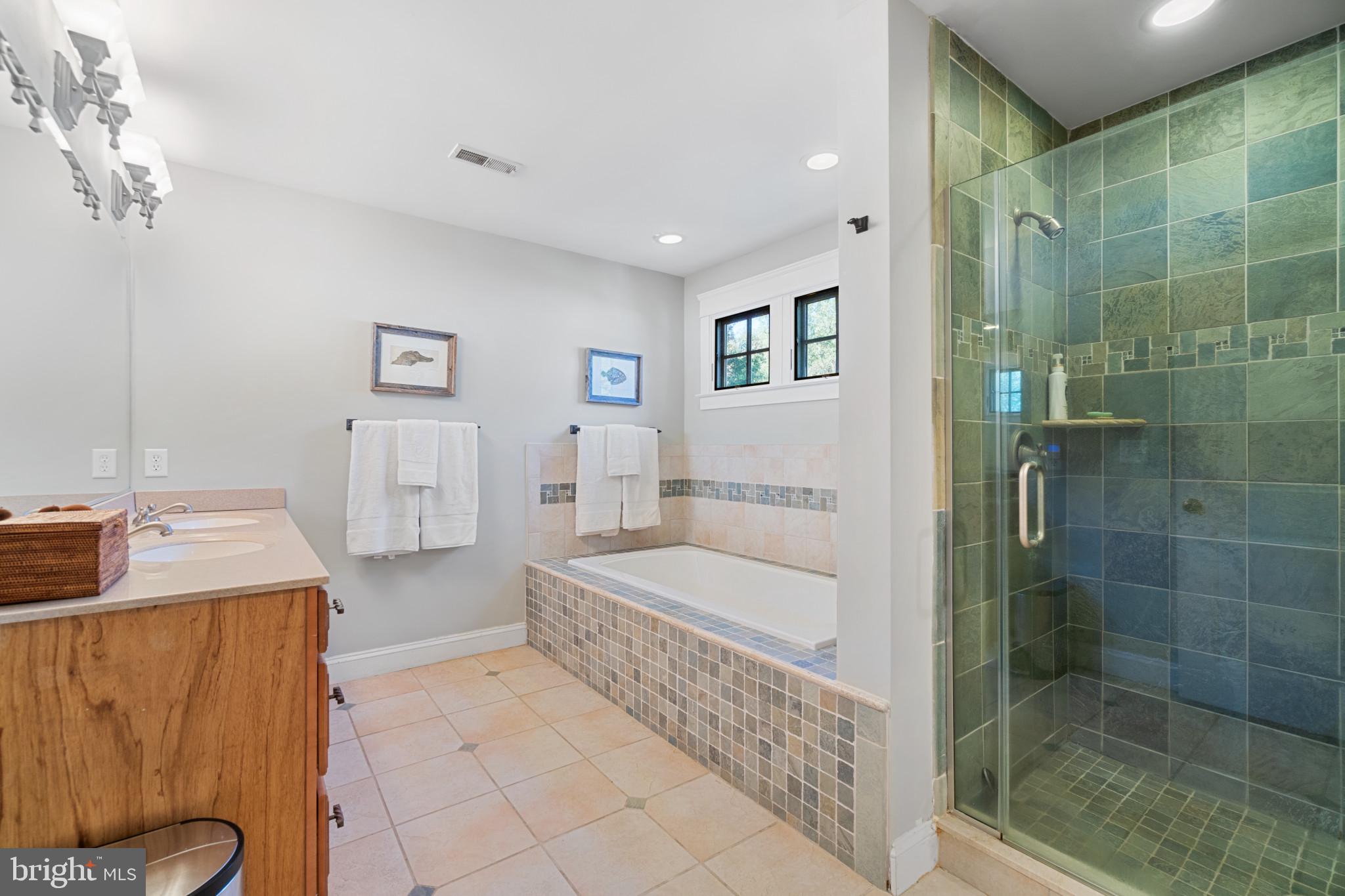 BAY RIDGE - Residential