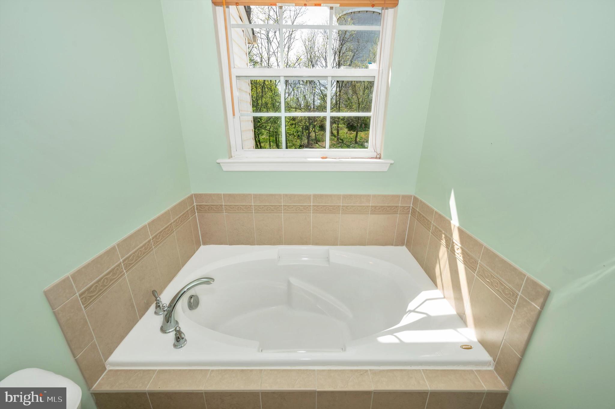 BROOKFIELD ON THE POTOMAC - Residential