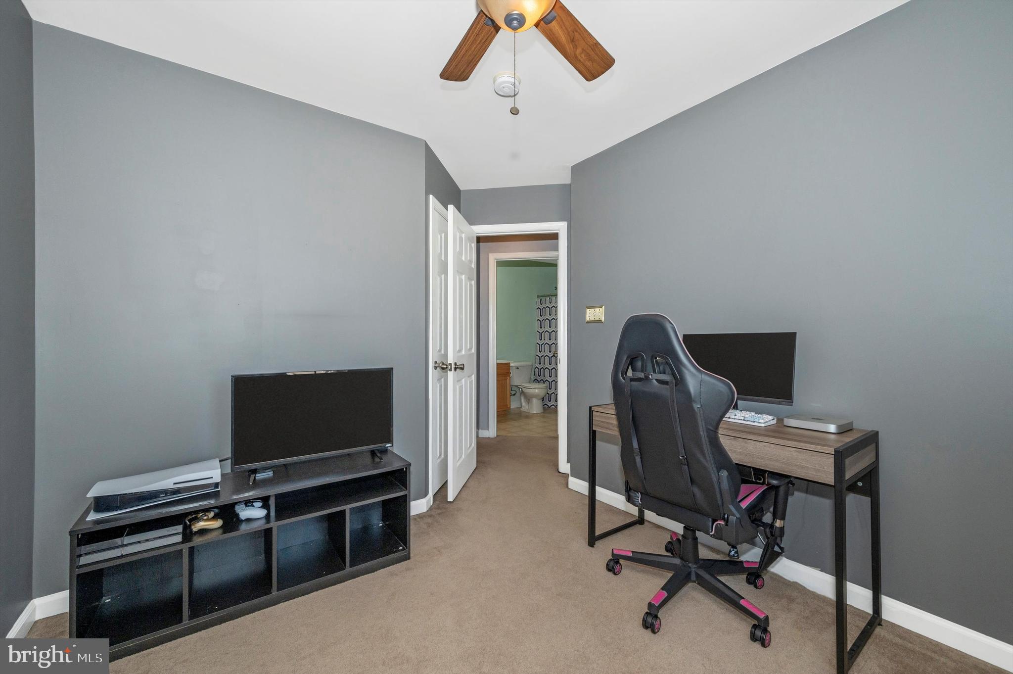 BROOKFIELD ON THE POTOMAC - Residential