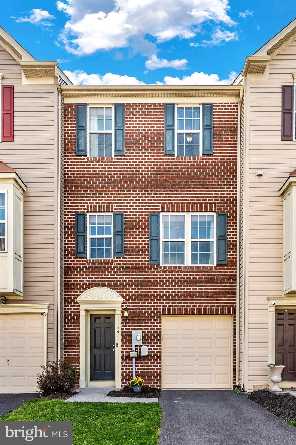 BROOKFIELD ON THE POTOMAC - Residential