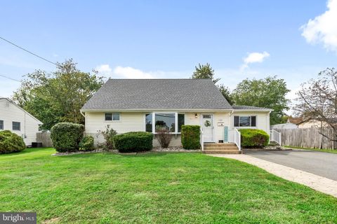 Photo of 130 Miry Brook Road, HAMILTON, NJ 08690 (MLS # NJME2066196) Photo of 130 Miry Brook Road, HAMILTON, NJ 08690 (MLS # NJME2066196)