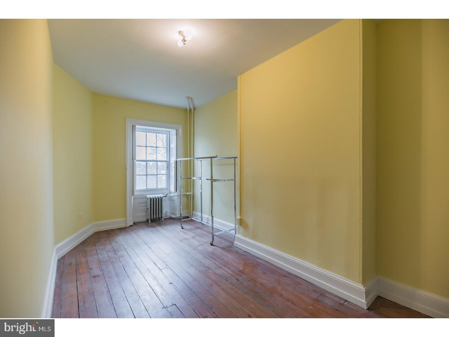 SOCIETY HILL - Residential Income