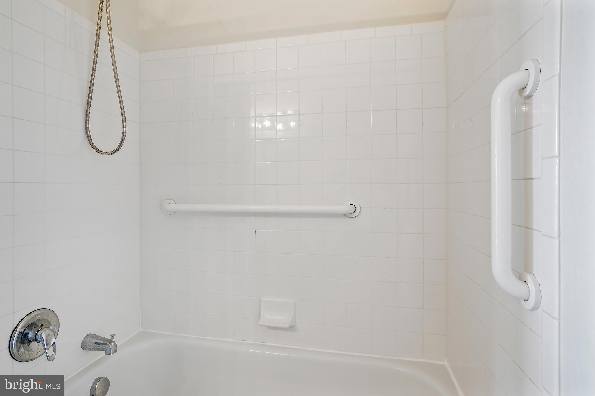 KINGS OVERLOOK - Residential