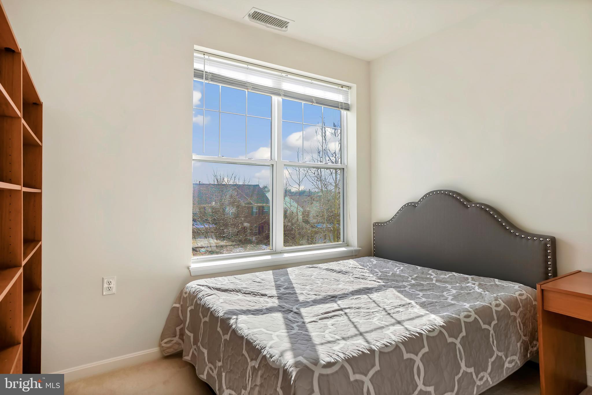 KINGS OVERLOOK - Residential