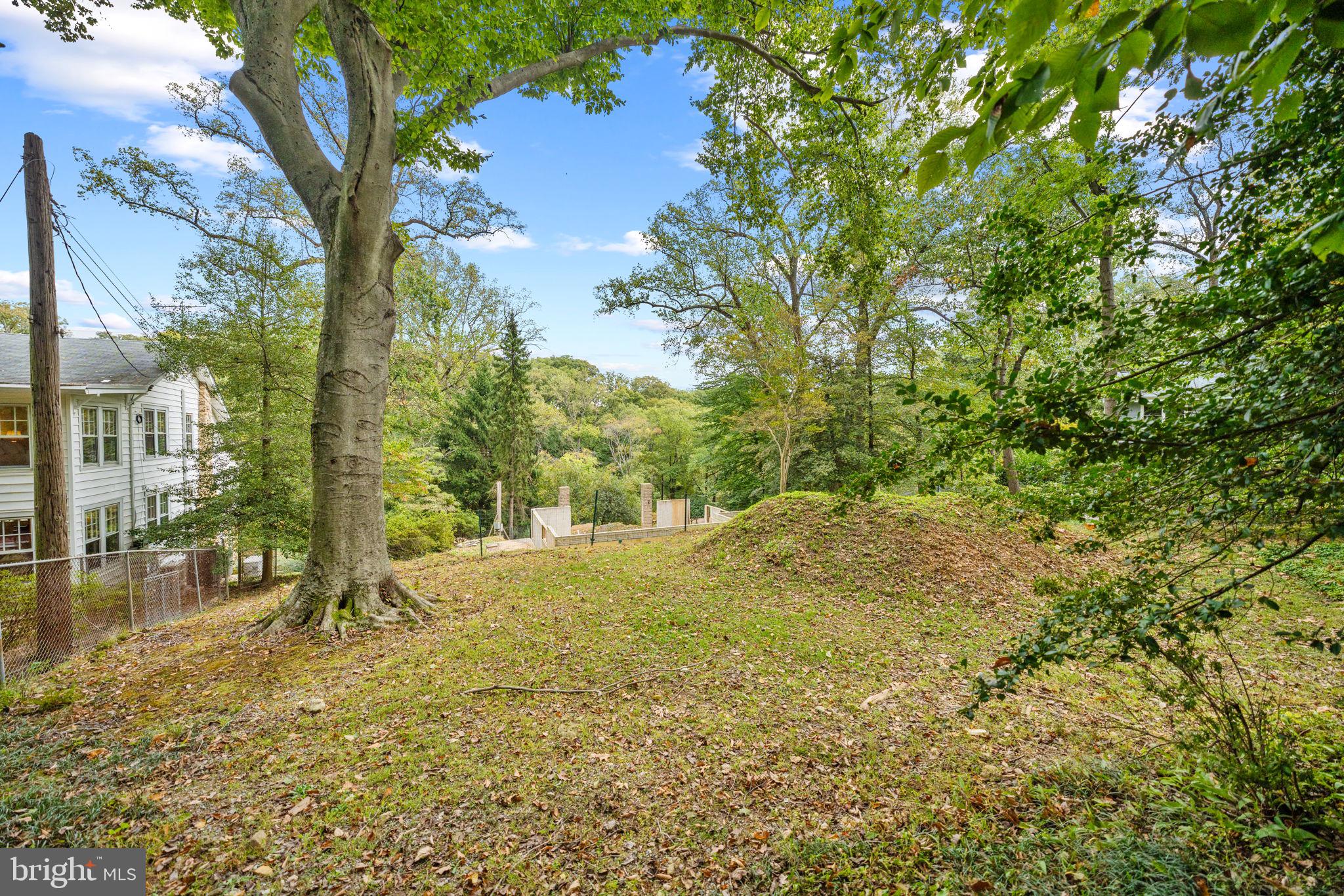 702 & 704 SLIGO CREEK PARKWAY