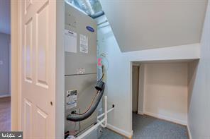 HILLTOP VILLAGE CONDOMINIUMS - Residential Lease