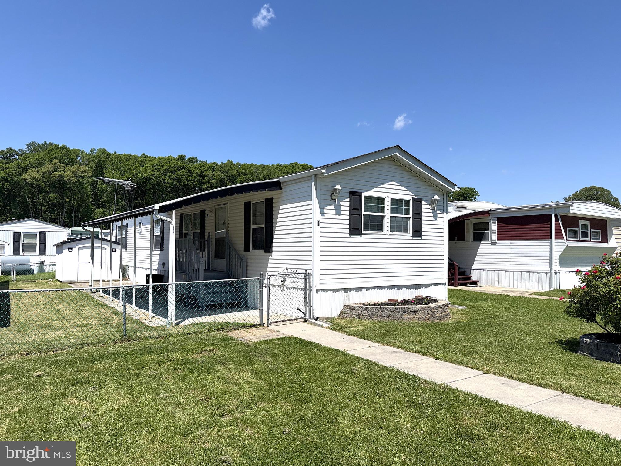 KEN LEE MOBILE HOME PARK - Residential