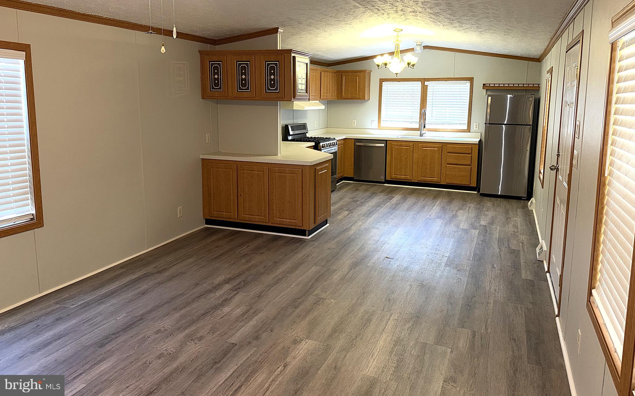 KEN LEE MOBILE HOME PARK - Residential