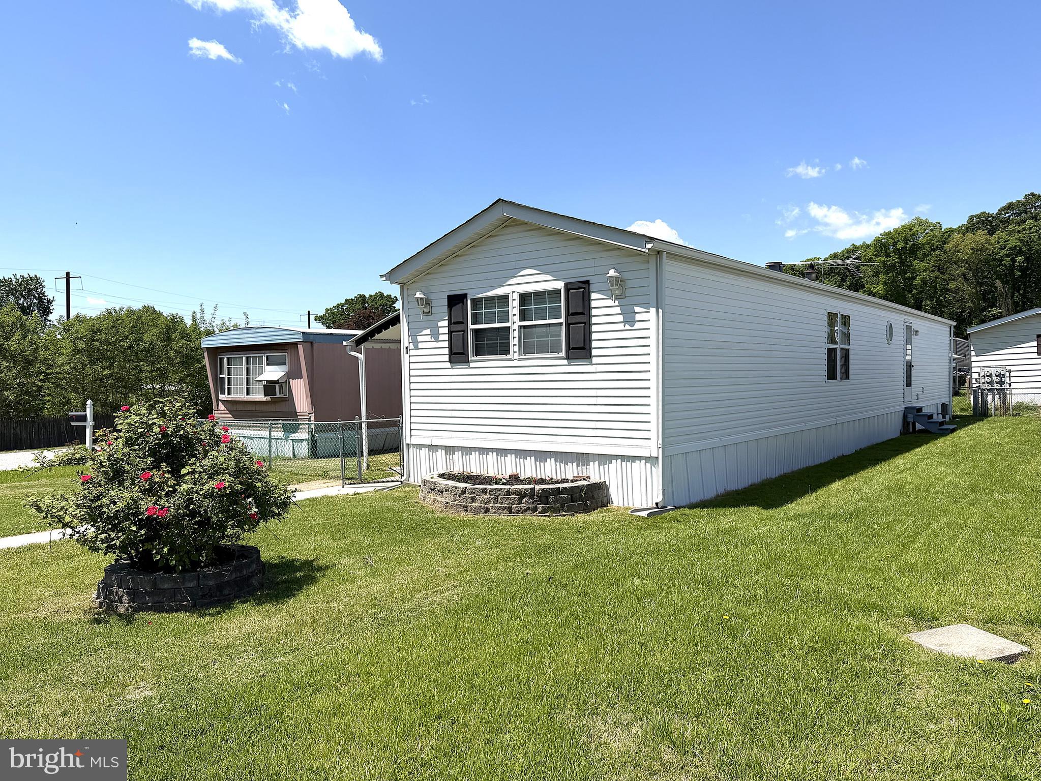 KEN LEE MOBILE HOME PARK - Residential