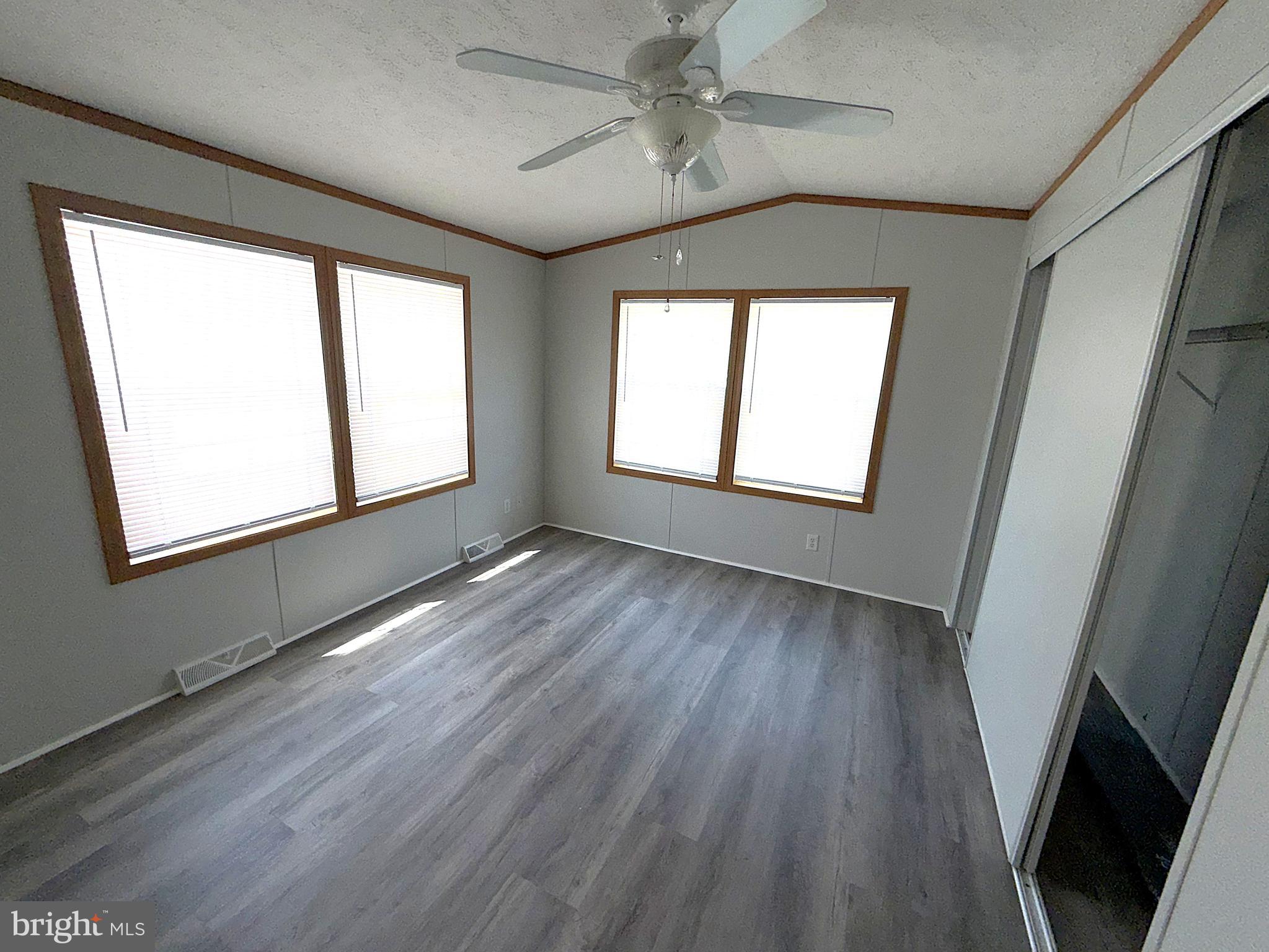 KEN LEE MOBILE HOME PARK - Residential