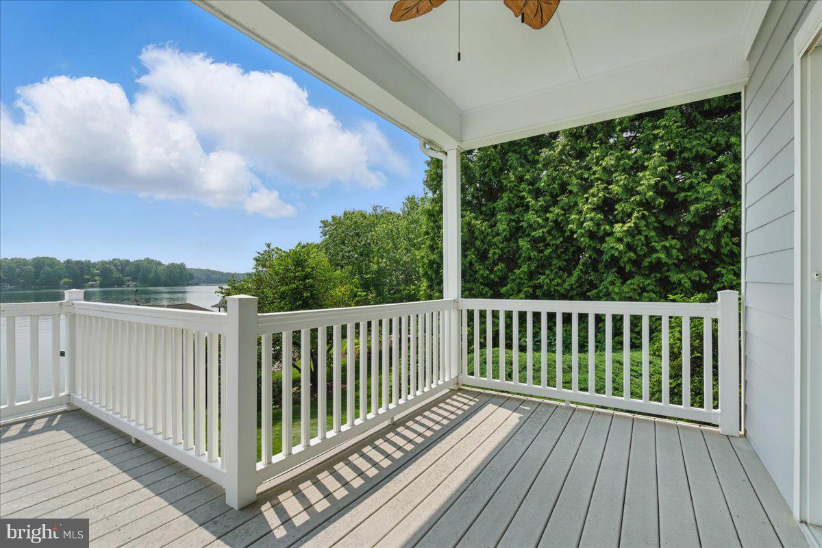 CONTENTMENT ISLAND - Residential