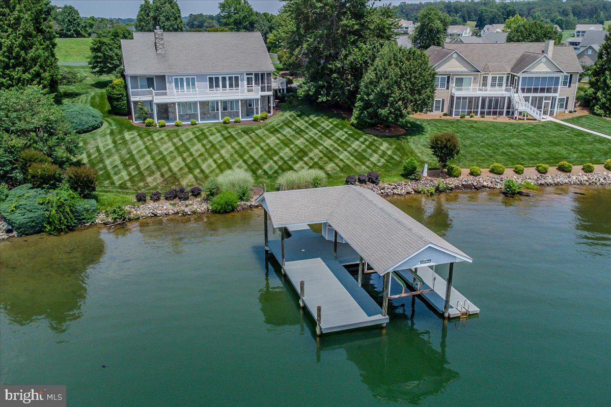 CONTENTMENT ISLAND - Residential