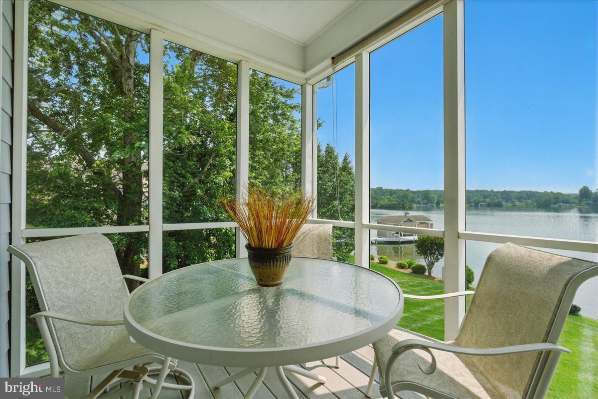 CONTENTMENT ISLAND - Residential