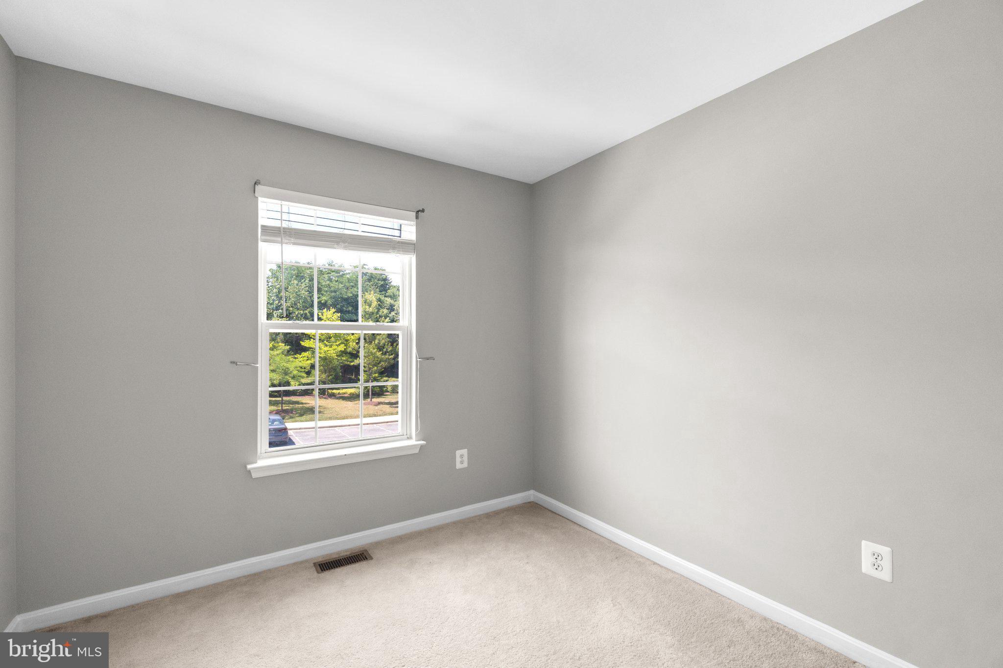 TWIN ARCH CROSSING - Residential