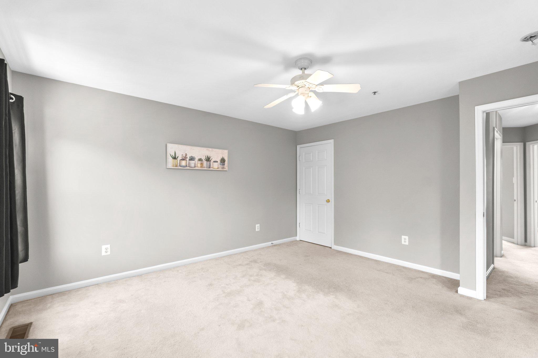 TWIN ARCH CROSSING - Residential