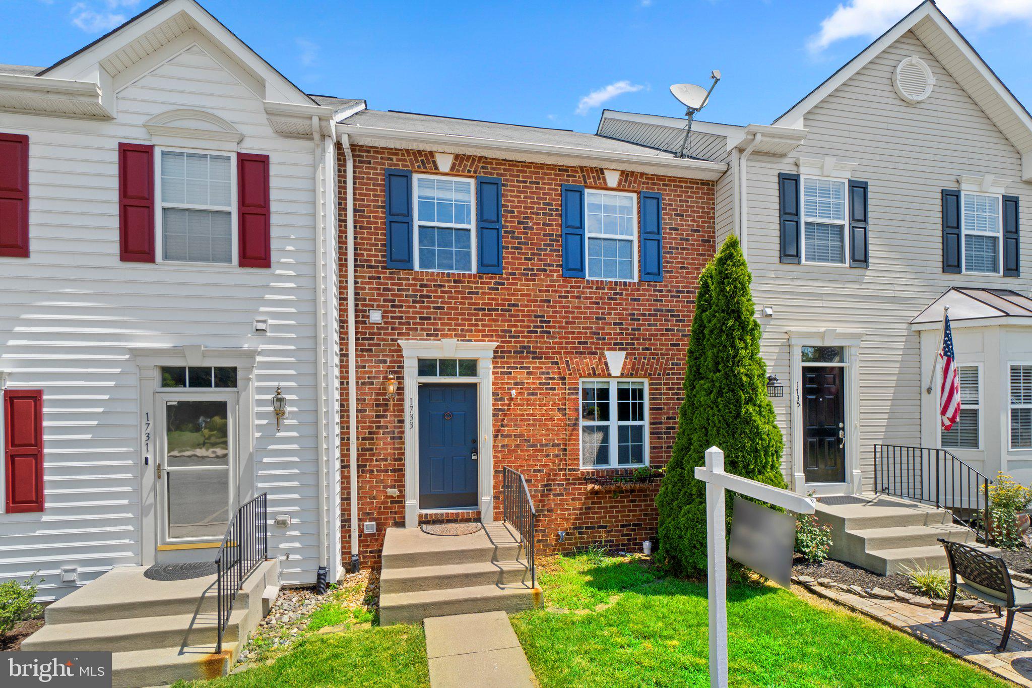 TWIN ARCH CROSSING - Residential