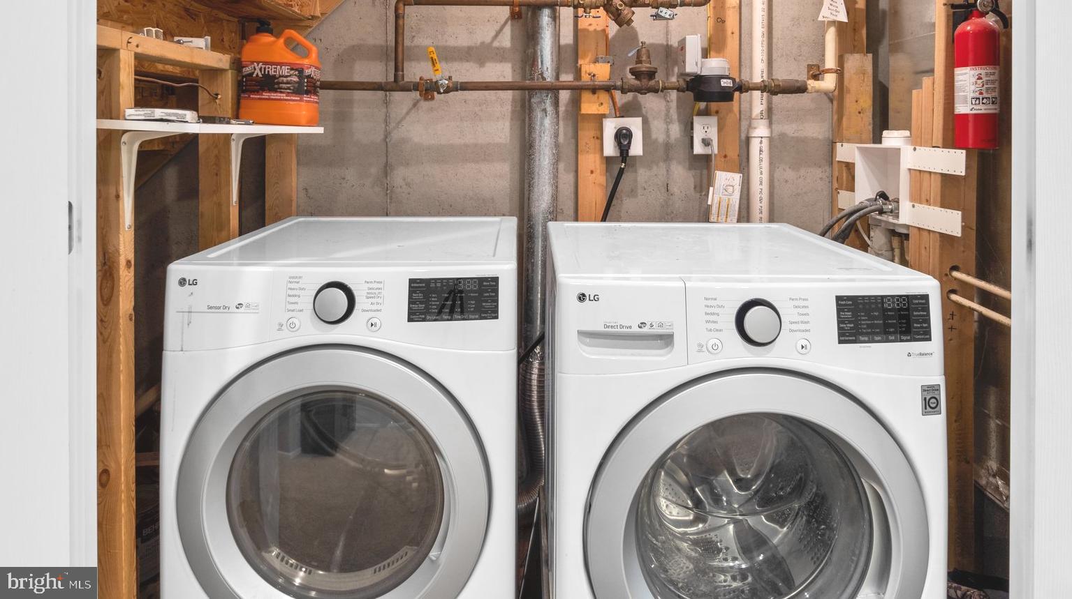 TWIN ARCH CROSSING - Residential