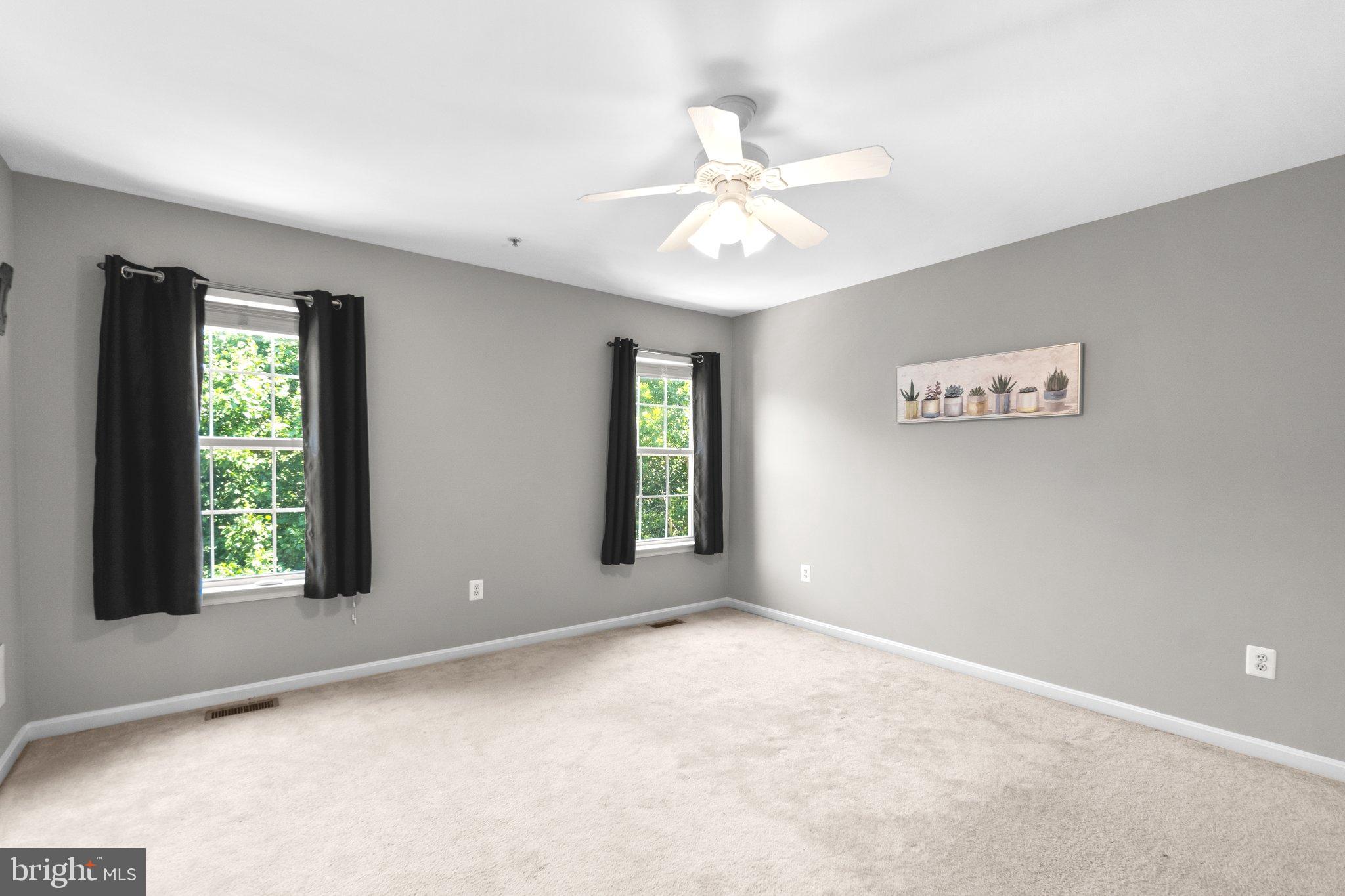 TWIN ARCH CROSSING - Residential