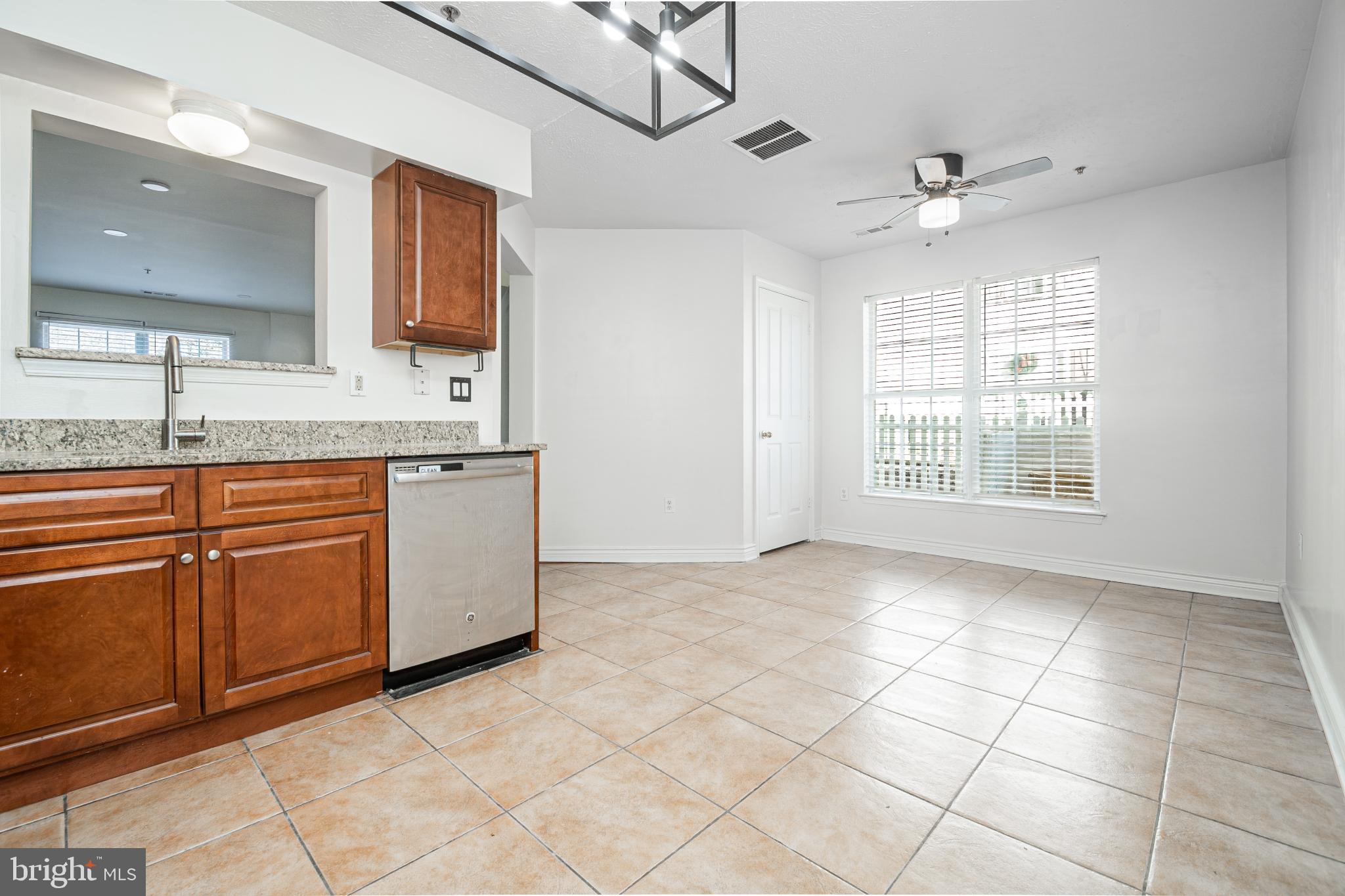 QUAIL RUN SOUTH - Residential