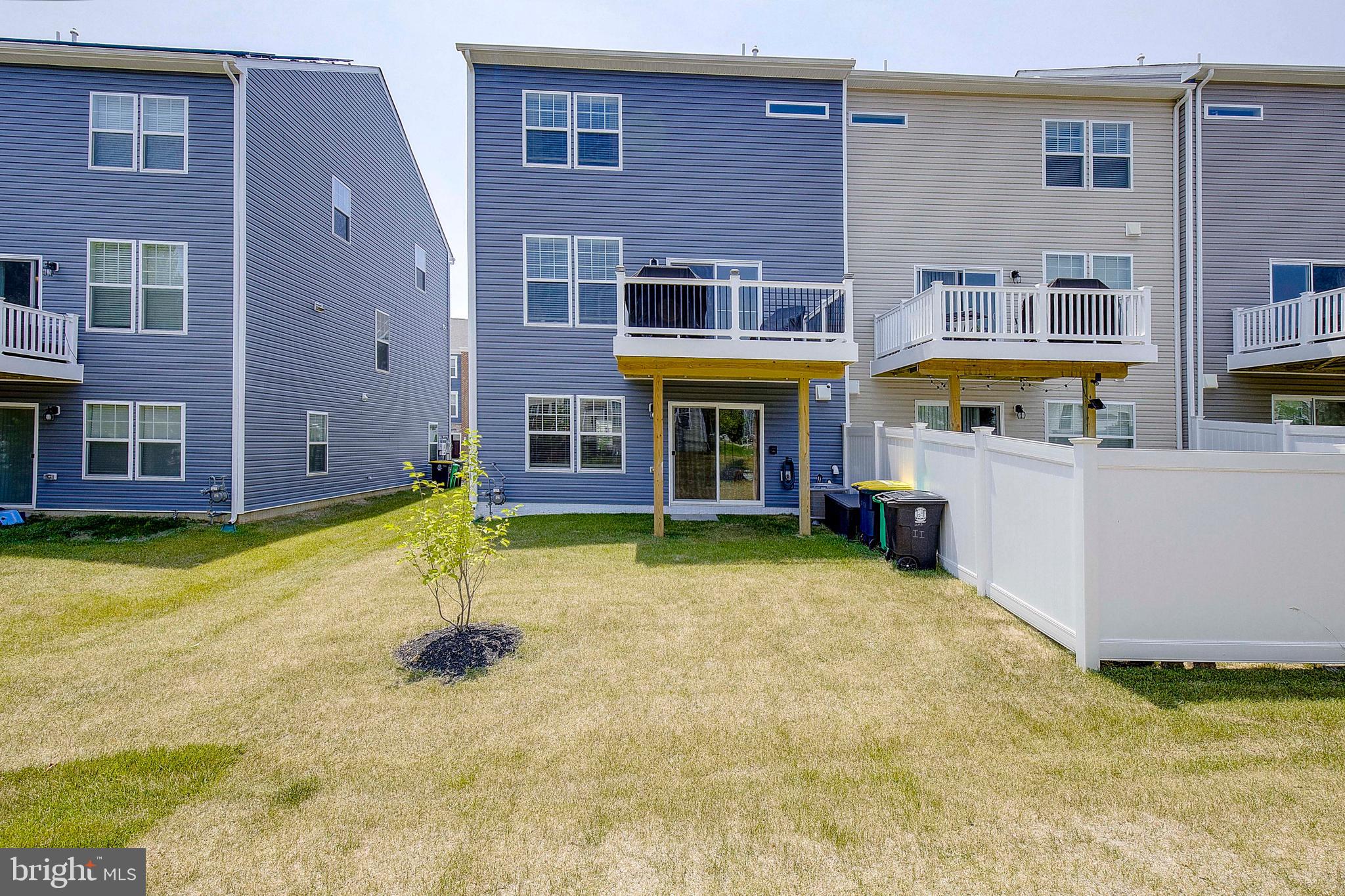 WOODMORE - Residential Lease