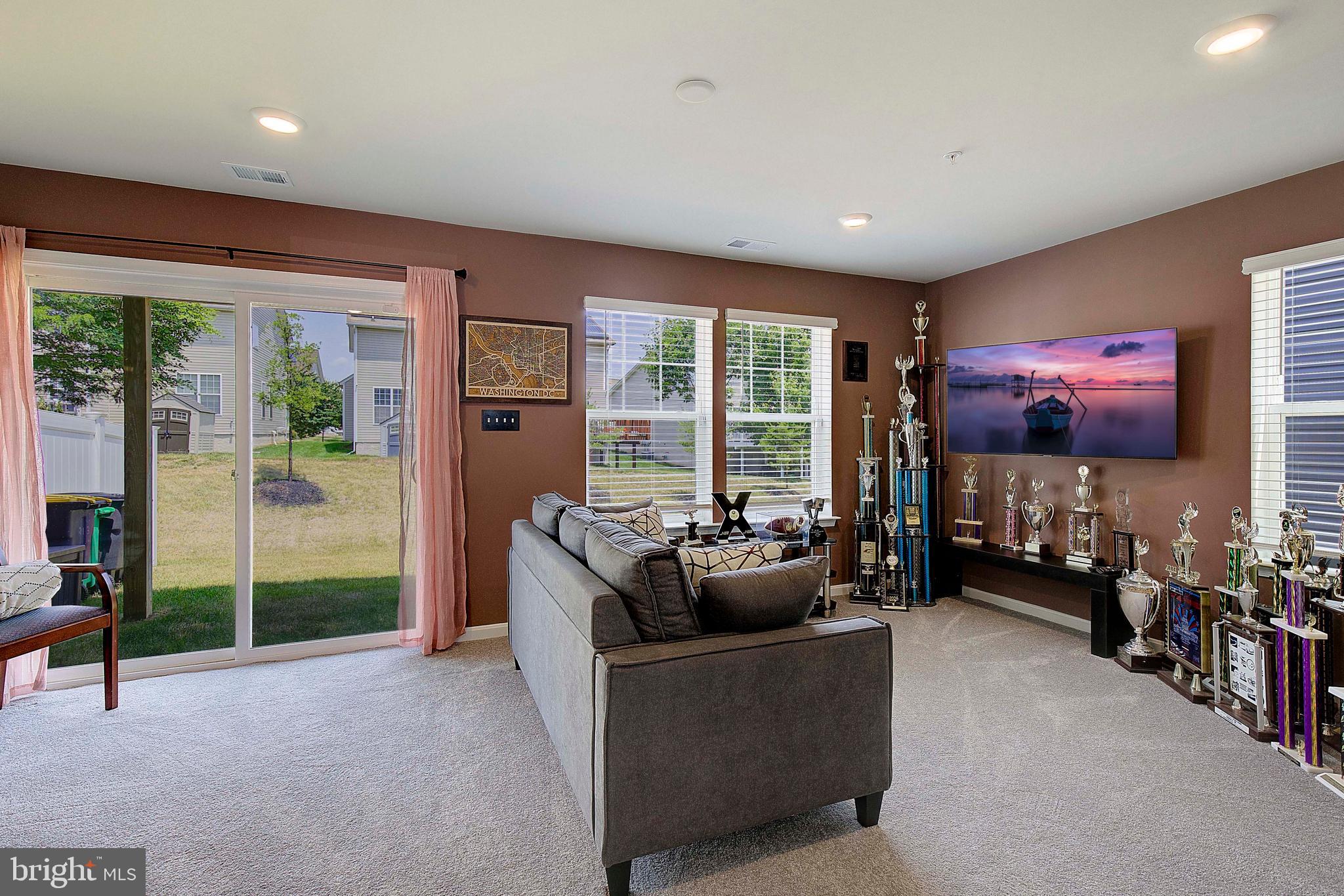 WOODMORE - Residential Lease