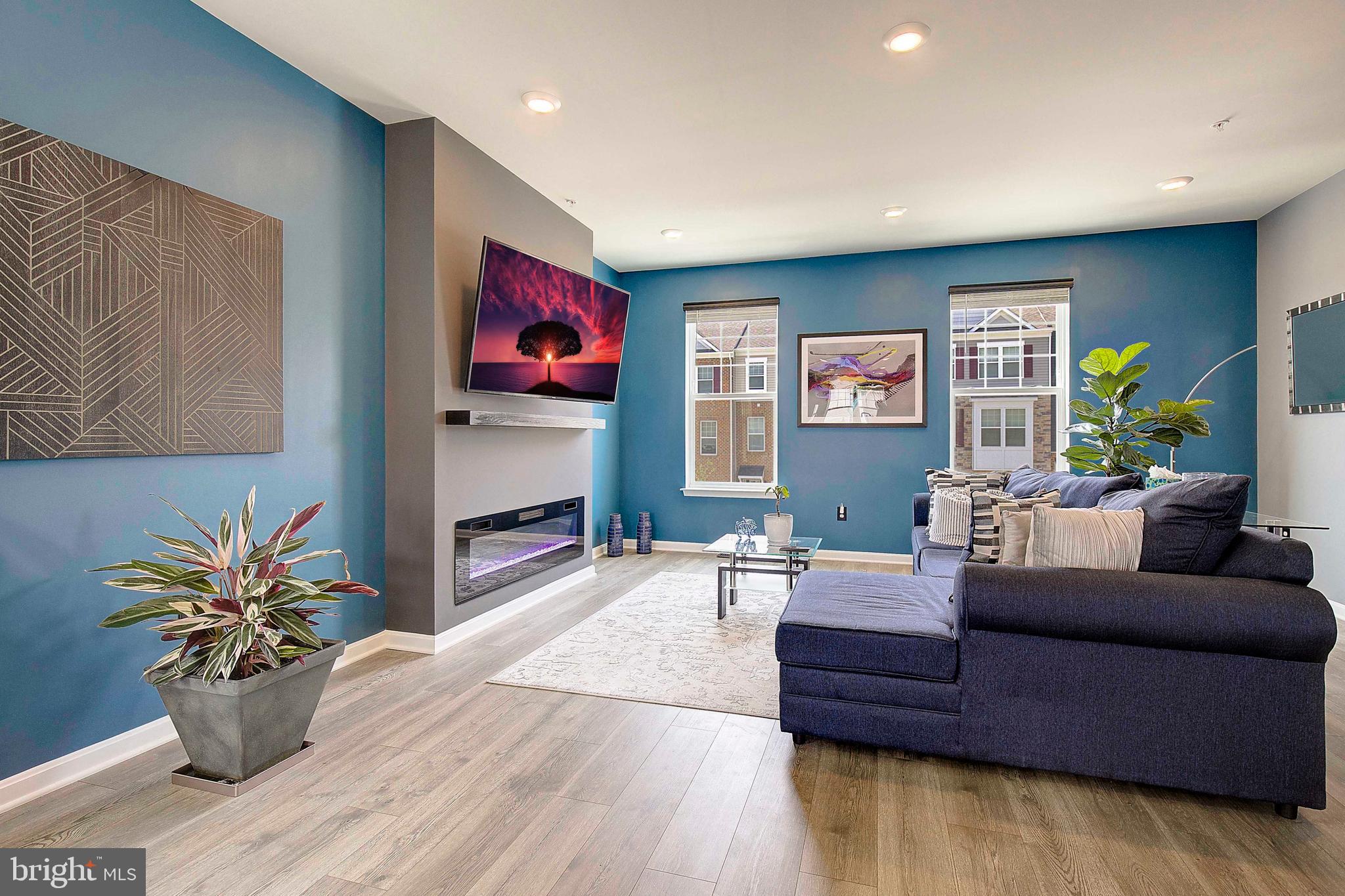 WOODMORE - Residential Lease